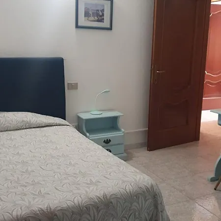 4 Mori فندق كالياري