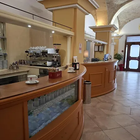 Hotel 4 Mori