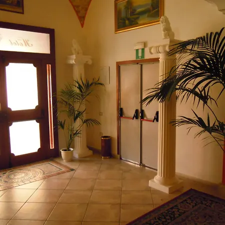 فندق 4 Mori كالياري