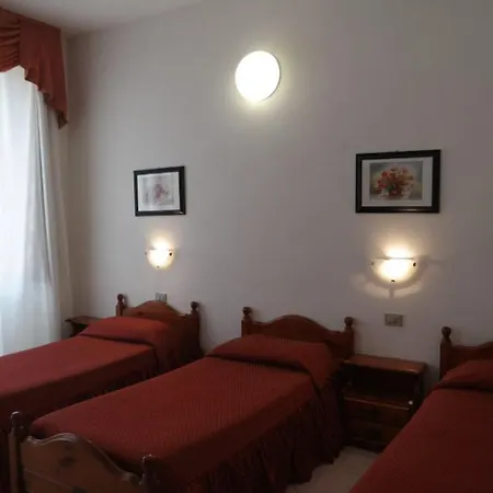 4 Mori Hotell 3*